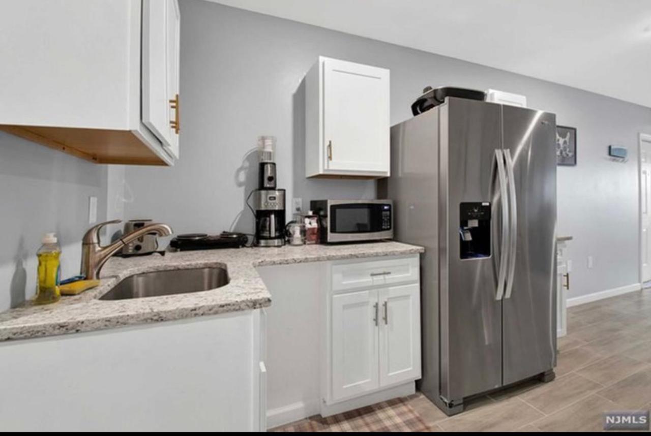 Cozy Inspired Studio Apartment Newark Eksteriør bilde